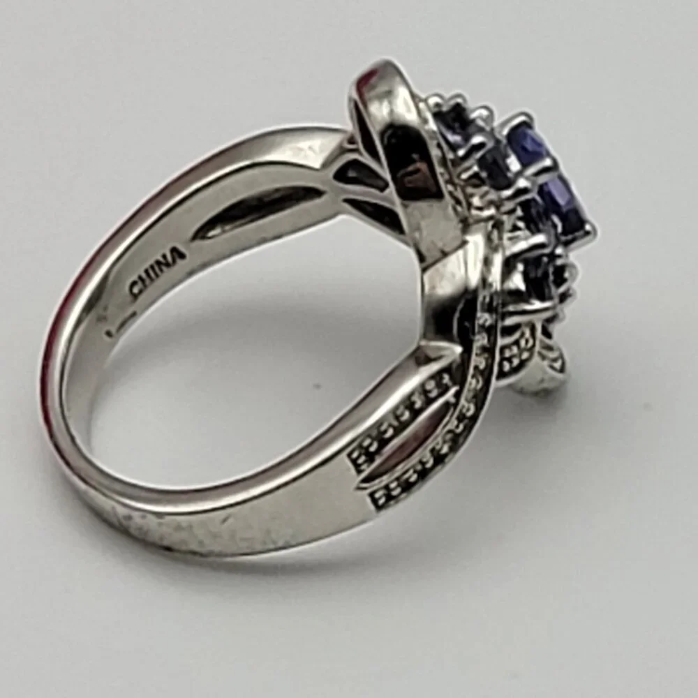 Vintage 925 Sterling Silver And Amethyst Cocktail Ring Size 8